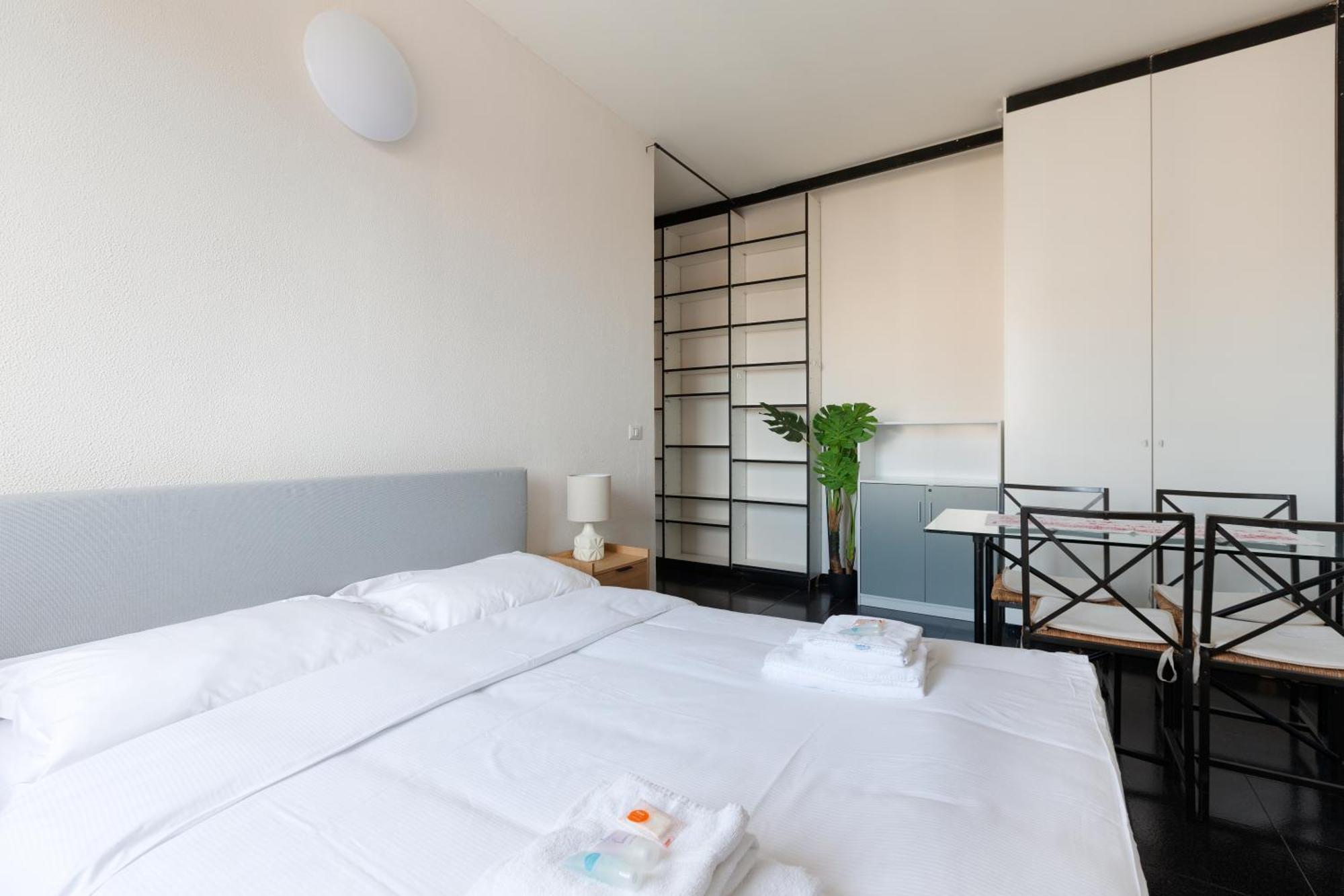 Corvetto M3 - Comfy Apt. With Balcony! Milano Eksteriør bilde